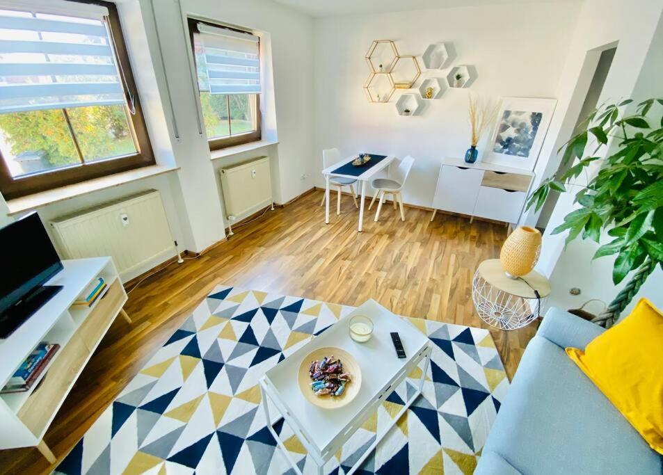 Moderne Wohnung In Vorstadtidylle Zu Bayreuth Heinersreuth Eksteriør billede